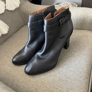 Franko Sarto Elegant Black Leather Ankle Boots Size 10 $40